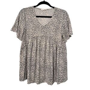 Lime & Chili Short Sleeve Babydoll Pullover Blouse Gray Beige Animal‎ Print M